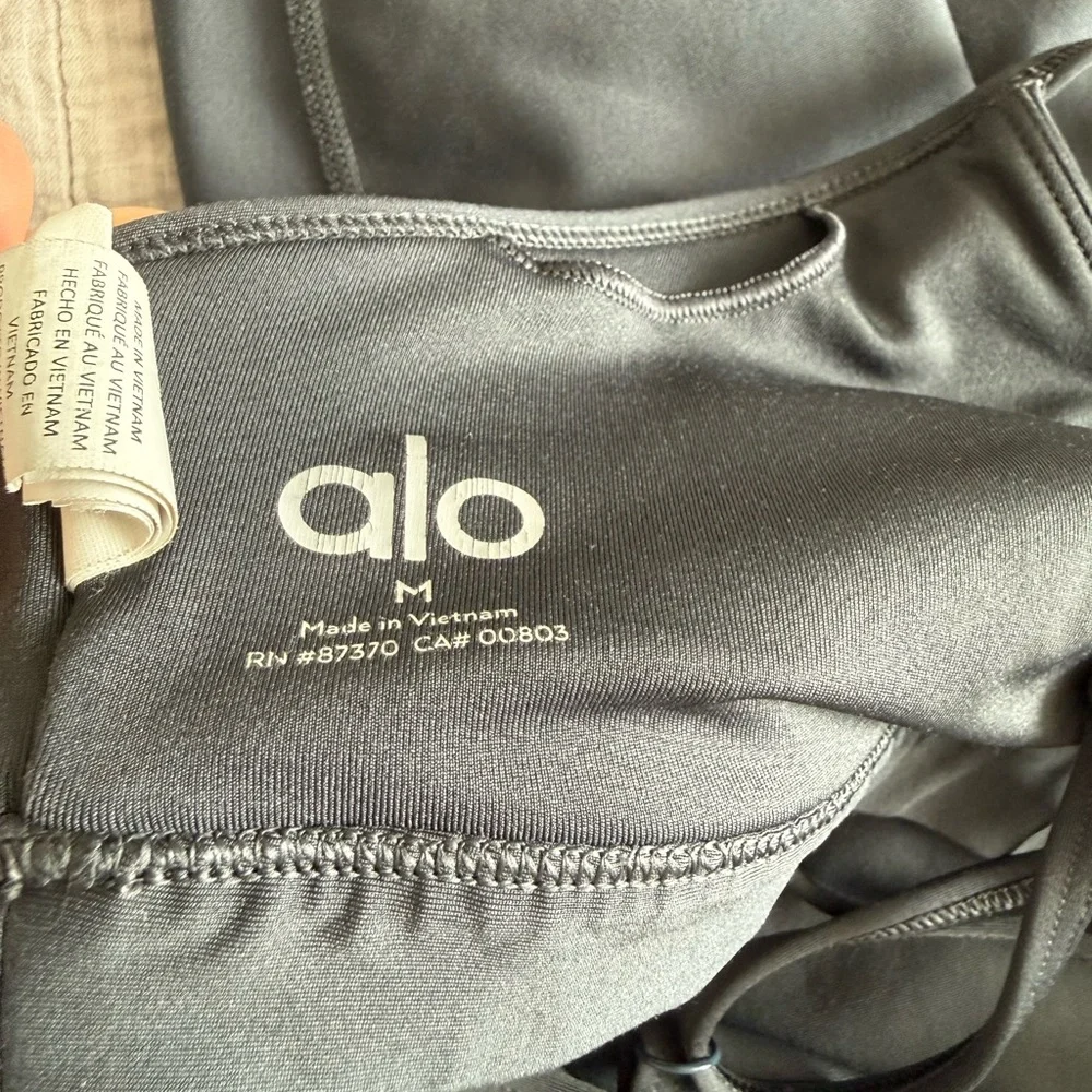 Alo Airlift Anthracite Gray Active Set- Intrigue Sports Bra & Airlift Leggings M